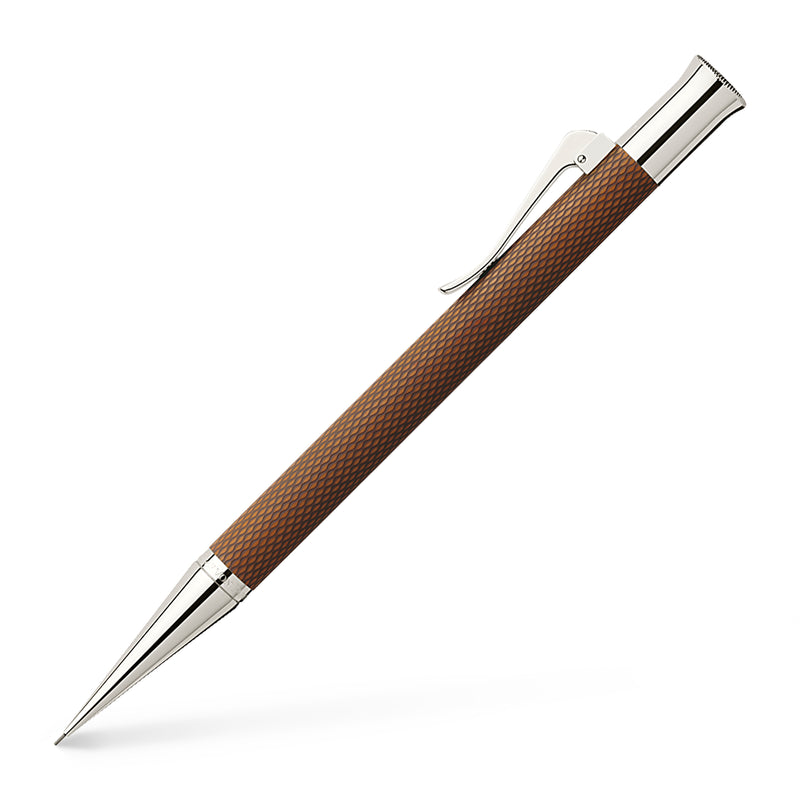136535_Drehbleistift-Guilloche-Cognac_High-Res_37181